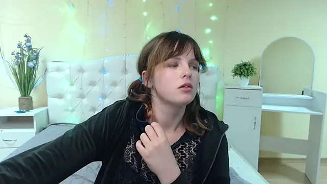 StaceyLex online show from January 17, 9:49 am
