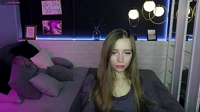 OliviaGentle online show from December 6, 4:36 am