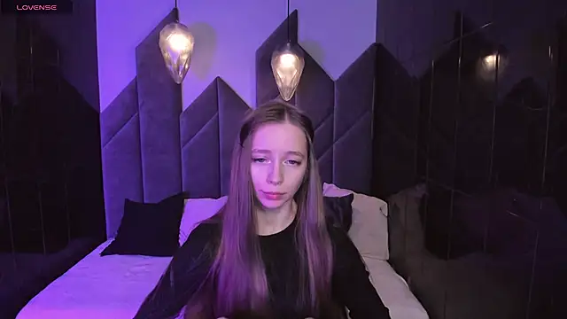 OliviaGentle online show from December 21, 4:41 am