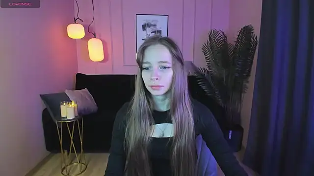 OliviaGentle online show from January 3, 4:44 am