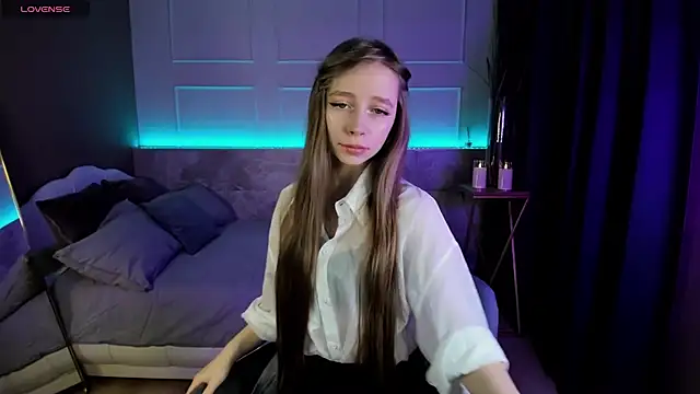 OliviaGentle online show from January 7, 9:35 pm