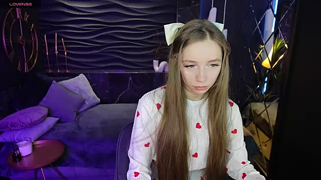 OliviaGentle online show from January 19, 1:00 am