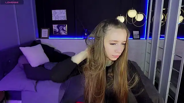 OliviaGentle online show from February 6, 5:25 am