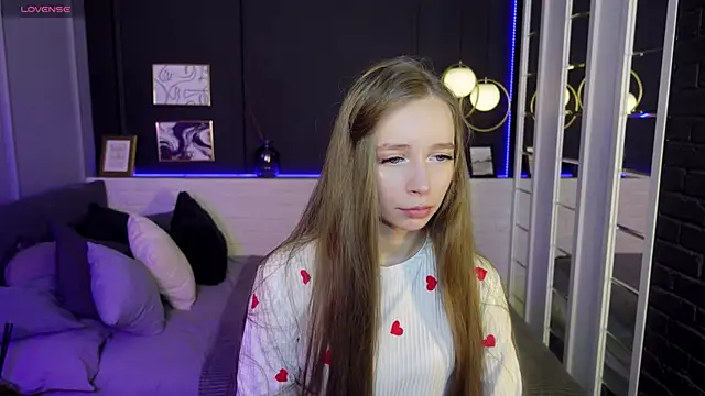 OliviaGentle online show from February 8, 10:29 pm