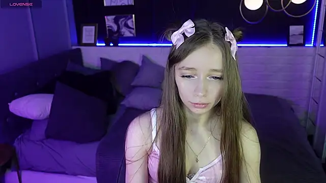 OliviaGentle online show from February 17, 7:53 pm