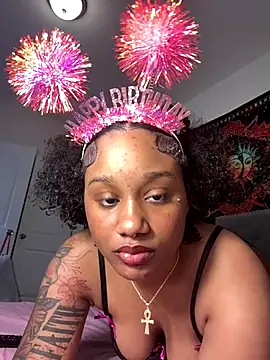 Snapshot of strip4faith chatting on November 6, 8:10 pm strip4faith online show from November 6, 8:10 pm