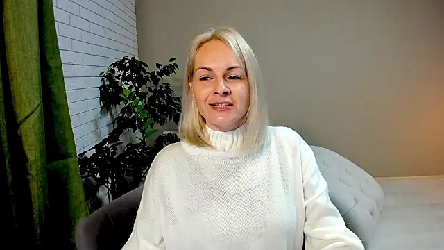 Alicee Gracee online show from December 1, 7:25 pm
