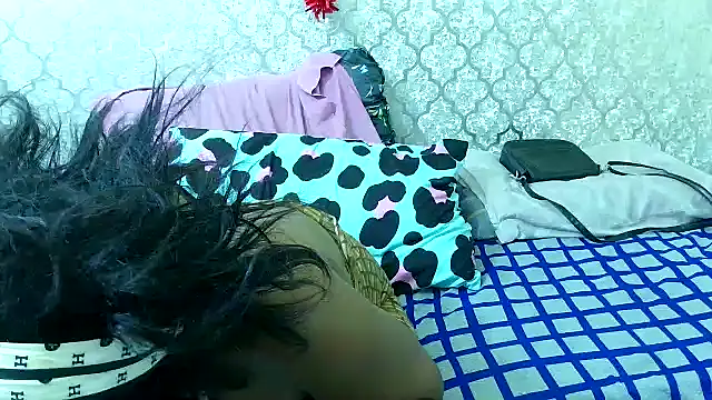 MaximTease24 online show from February 9, 12:49 am