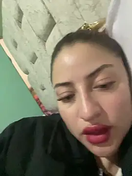 Snapshot of cristal-evanns chatting on August 2, 8:40 pm cristal-evanns online show from August 2, 8:40 pm