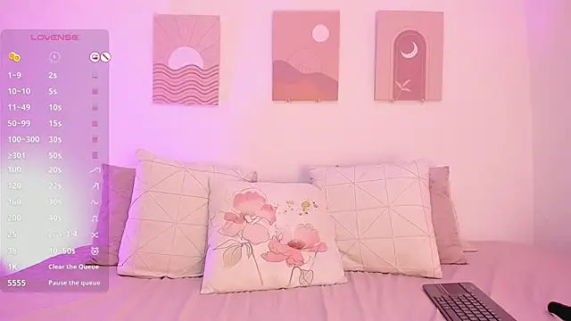 Mia Heartt online show from February 17, 9:52 pm