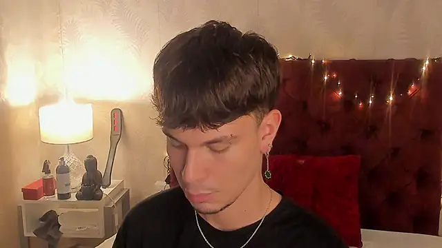 Snapshot of Liam_thunder chatting on January 23, 4:19 am Liam thunder online show from January 23, 4:19 am