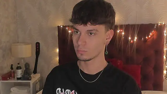 Snapshot of Liam_thunder chatting on January 24, 8:23 am Liam thunder online show from January 24, 8:23 am