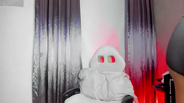 Lucii fer  online show from February 26, 11:31 am