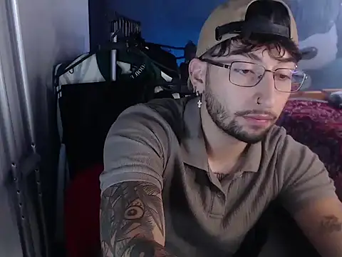 Snapshot of Dereck_Dickson chatting on October 24, 3:52 pm Dereck Dickson online show from October 24, 3:52 pm