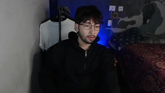 Snapshot of Dereck_Dickson chatting on November 9, 3:05 am Dereck Dickson online show from November 9, 3:05 am