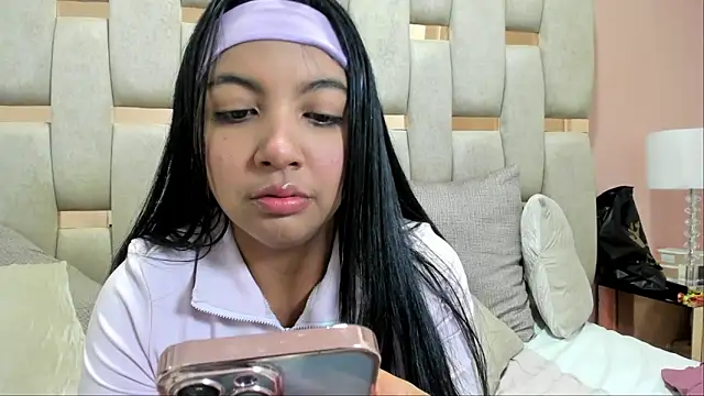 Snapshot of nicole_fisherr chatting on March 10, 7:35 am nicole fisherr online show from March 10, 7:35 am