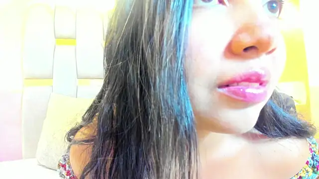 Snapshot of nicole_fisherr chatting on April 12, 5:34 am nicole fisherr online show from April 12, 5:34 am