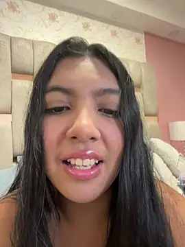 Snapshot of nicole_fisherr chatting on April 15, 6:42 am nicole fisherr online show from April 15, 6:42 am