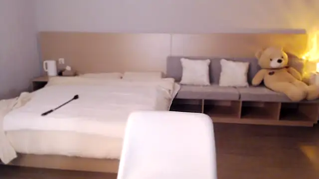 Lucky-baby online show from January 17, 4:47 pm