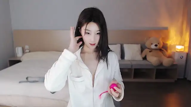 Lucky-baby online show from March 3, 4:46 pm