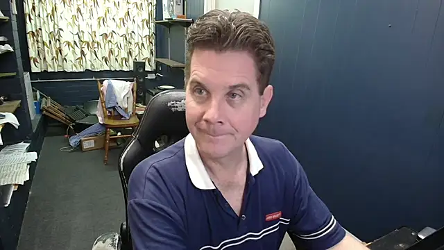 tilobinder online show from April 21, 2:34 pm