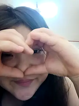 hello098712 online show from February 16, 6:43 pm