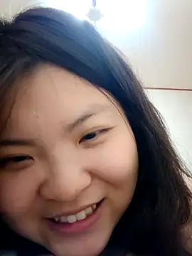 hello098712 online show from February 16, 9:48 pm