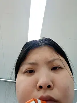 hello098712 online show from November 19, 3:28 am