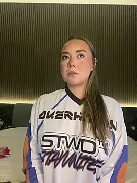 Snapshot of mayakitsune69 chatting on March 1, 9:44 am mayakitsune69 online show from March 1, 9:44 am