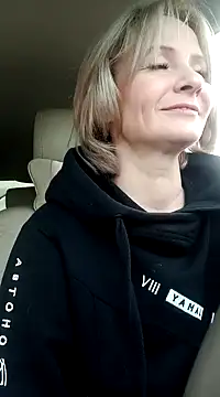 Snapshot of Milen_Milf chatting on December 15, 8:30 am Milen Milf online show from December 15, 8:30 am
