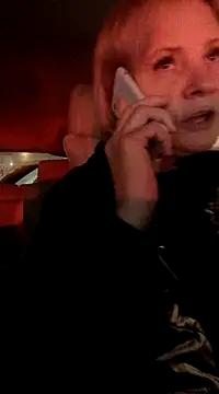 Snapshot of Milen_Milf chatting on December 20, 12:38 pm Milen Milf online show from December 20, 12:38 pm