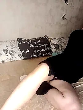 Snapshot of Milen_Milf chatting on January 16, 10:21 am Milen Milf online show from January 16, 10:21 am