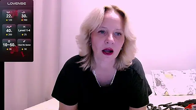 Snapshot of Milen_Milf chatting on May 7, 5:07 pm Milen Milf online show from May 7, 5:07 pm