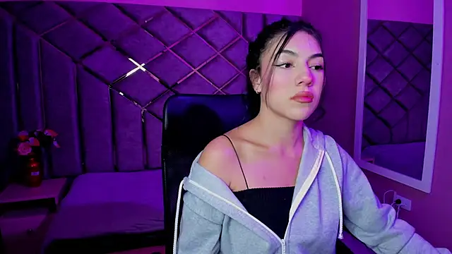 Poly Sasha  online show from November 21, 3:49 am