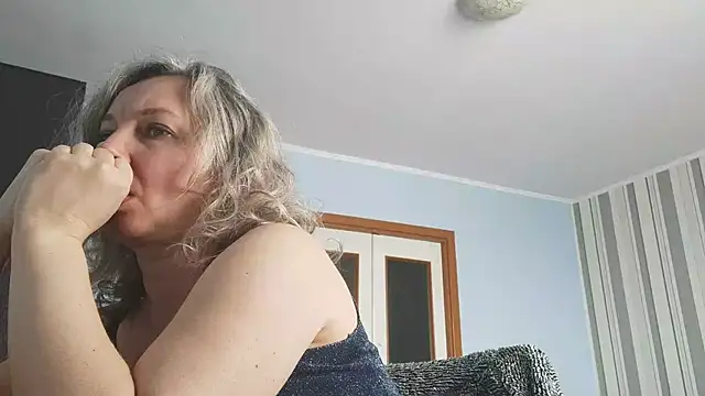 EdithManning online show from February 16, 7:48 am