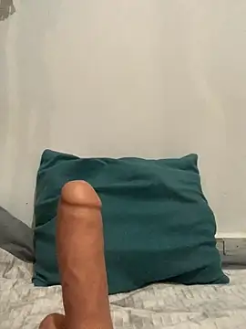 Snapshot of abyusif101099 chatting on September 13, 4:07 pm abyusif101099 online show from September 13, 4:07 pm