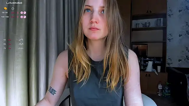 princessaalicc online show from October 16, 3:13 pm