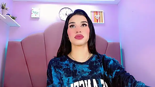 Snapshot of Jadeyourqueen chatting on December 12, 6:53 pm Jadeyourqueen online show from December 12, 6:53 pm