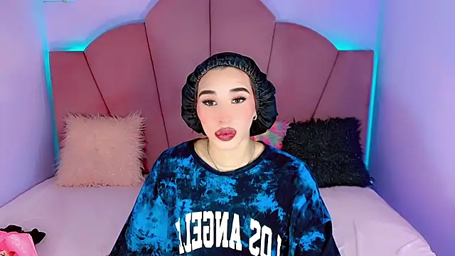 Snapshot of Jadeyourqueen chatting on December 19, 12:34 pm Jadeyourqueen online show from December 19, 12:34 pm