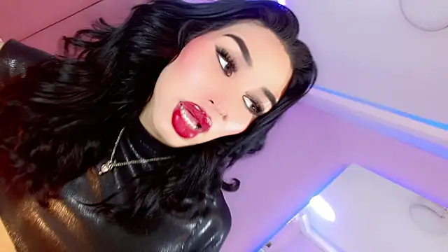 Snapshot of Jadeyourqueen chatting on December 21, 3:53 pm Jadeyourqueen online show from December 21, 3:53 pm