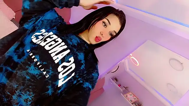 Snapshot of Jadeyourqueen chatting on January 4, 6:30 pm Jadeyourqueen online show from January 4, 6:30 pm