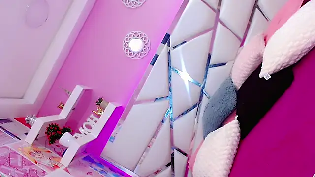 Snapshot of SexyValeriaa chatting on January 31, 12:51 pm SexyValeriaa online show from January 31, 12:51 pm