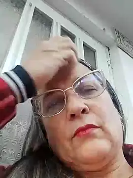 miisevvie  online show from February 3, 11:05 pm