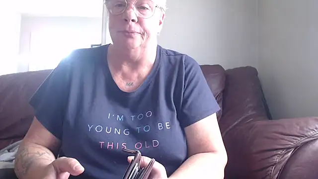 canadiancougar1965 online show from October 21, 1:23 pm