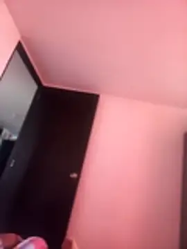 Snapshot of Guido1982 chatting on November 4, 12:59 pm Guido1982 online show from November 4, 12:59 pm