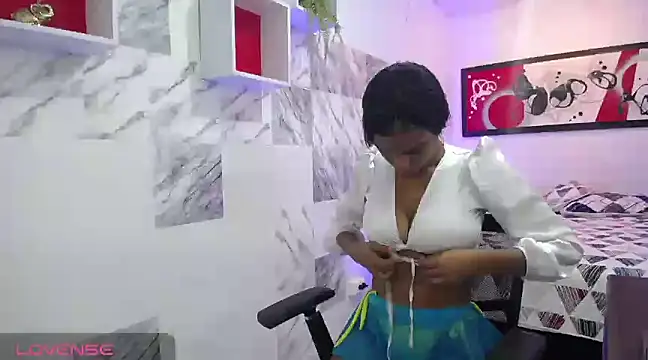 Zaya Smith online show from January 22, 1:53 am