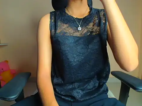Snapshot of Chandani-Love chatting on April 1, 6:14 am Chandani-Love online show from April 1, 6:14 am