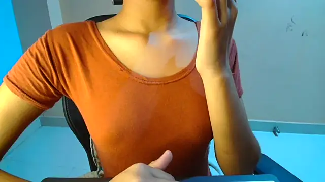 Snapshot of Chandani-Love chatting on April 30, 4:35 pm Chandani-Love online show from April 30, 4:35 pm