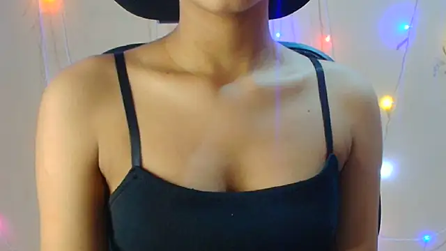 Snapshot of Chandani-Love chatting on May 30, 6:32 am Chandani-Love online show from May 30, 6:32 am