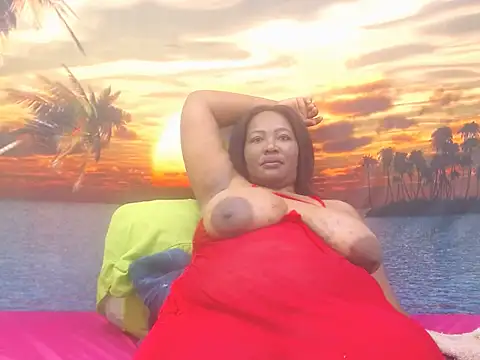 chubbydoll122 online show from June 3, 2:33 pm